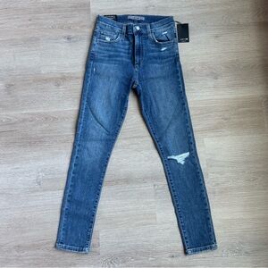 NWT Joe’s Flawless High Rise Skinny crop jeans Size 25